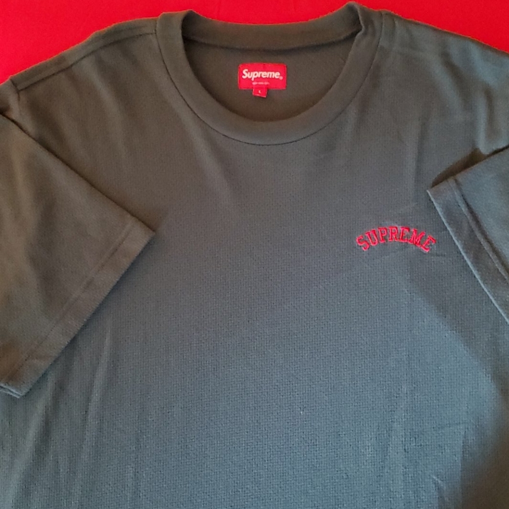 Supreme Mesh Arc Logo tee dark green L